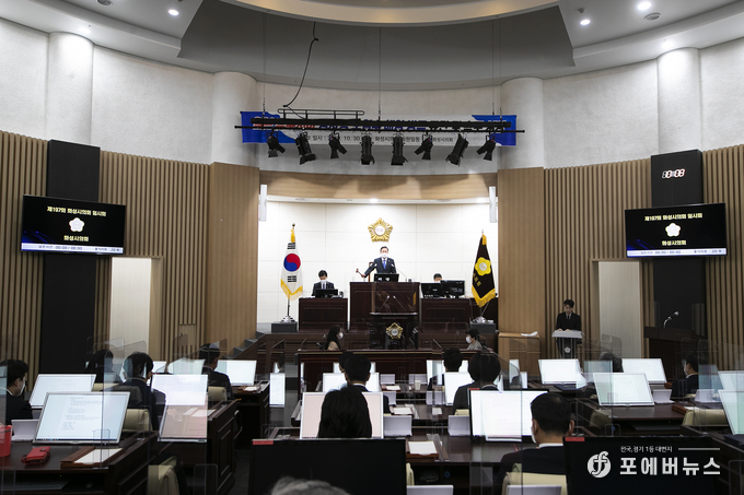 화성시의회는 30일 제197회 임시회 제2차 본회의를 열고 지난 23일부터 8일간 진행된 의사일정을 마무리했다. (사진제공=화성시의회)