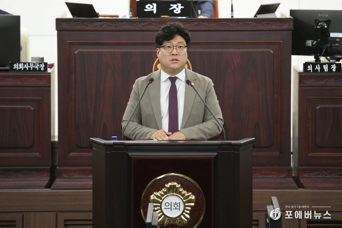 김영수 화성특례시의원 도시건설위원회 회의 발언사진