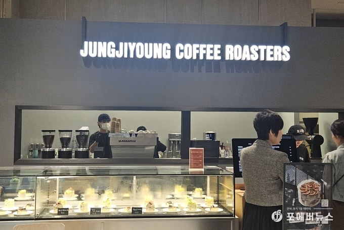정지영커피로스터즈, 동탄 롯데백화점 8호점 매장.(사진=김경순)