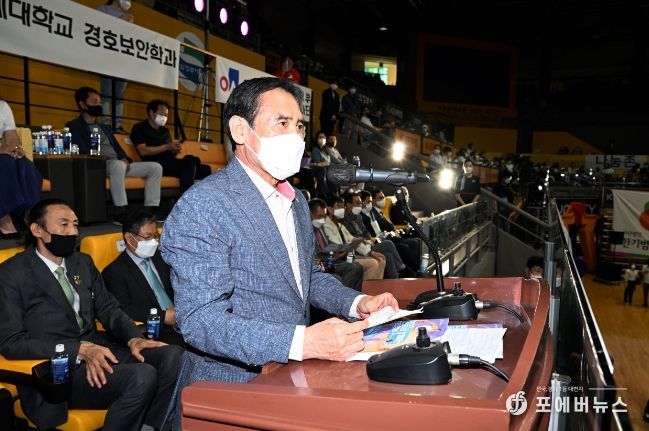 의정부시의회 오범구 의장, 2022 스타와 함께하는 희망농구 자선경기 축하