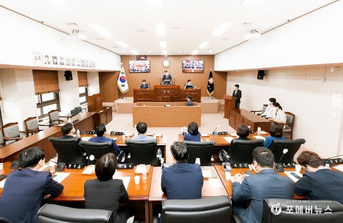 제8대 김포시의회, 전반기 의장에 김인수·부의장에 오강현 의원 선출