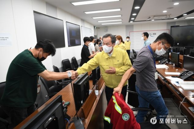 포천시의회, 포천시 재난안전대책본부 상황실 격려 방문
