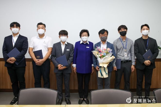 2022년 상반기 적극행정 우수공무원 6명 시상식