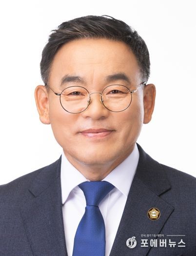 윤원균 용인특례시의회 의장
