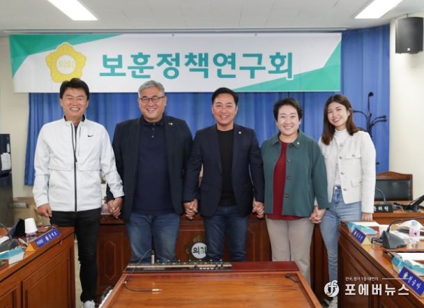 좌부터김희섭,문재호,이철조,김수진,천승아의원