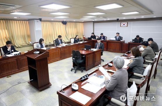 수원시의회 복지안전위원회, 조례안 및 동의안 등 안건심사