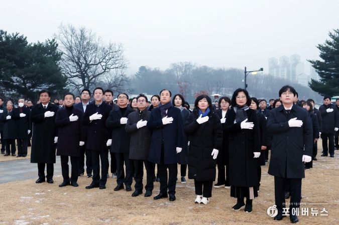 광주시의회, 2024년 새해맞이 현충탑 참배 및 유관기관·단체 신년인사