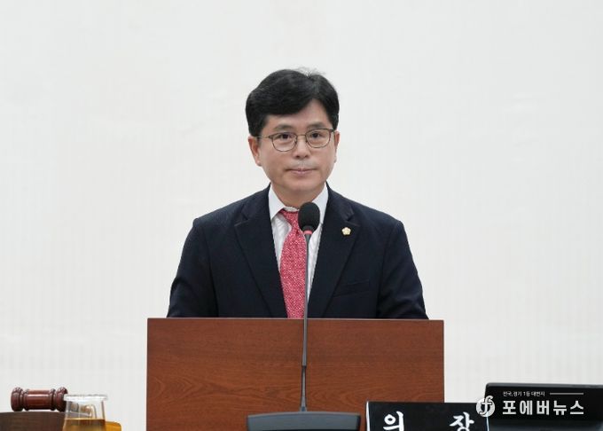 하남시의회 금광연 의장이 7월 26일 제332회 임시회 제2차 본회의에서 폐회사를 하고 있다. (사진_하남시의회 제공)