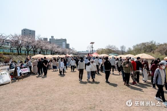 오산시, 소상공인 상생 장터 '봄날의 벚꽃 마켓' 성황리 마무리