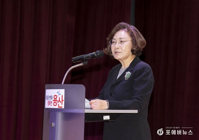용산 꿈나무 Festival 행사에 참여한 박희영 용산구청장