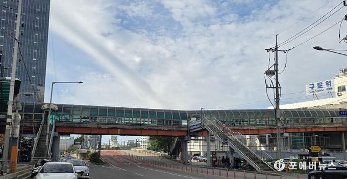 구로역과 NC백화점 연결 통로 모습