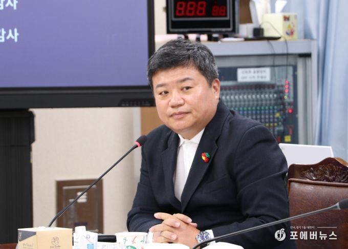 정영균 의원 예산결산특별위원회에서 질의 모습