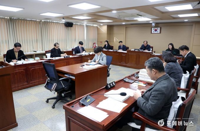 수원특례시의회 도시미래위원회, 조례안 등 안건심사