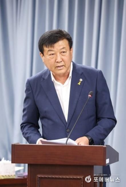 제395회 제2차 정례회 제7차 농수산위원회 회의(9일)에서 신승철 의원이 제안설명을 하고 있다.