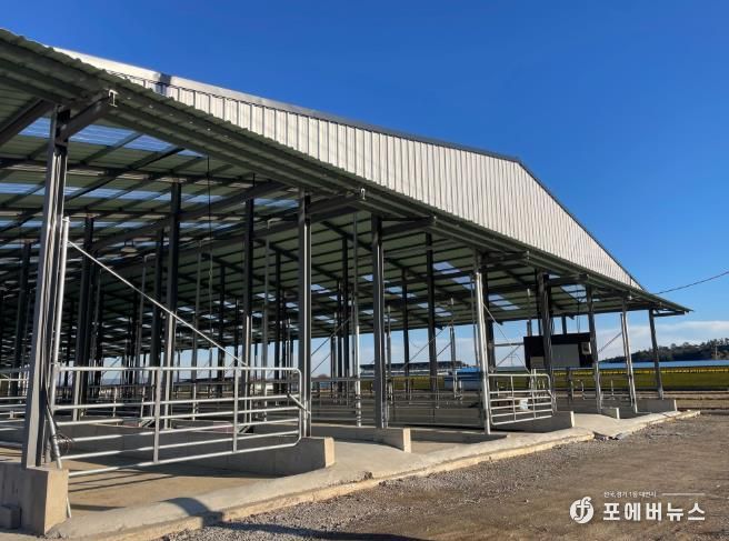 녹색축산육성기금 지원 신축 축사 사진