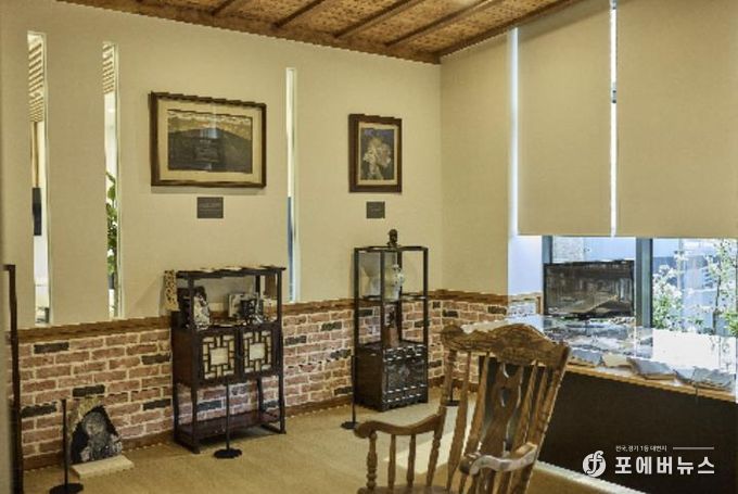 이호철북콘서트홀 상설전시 공간